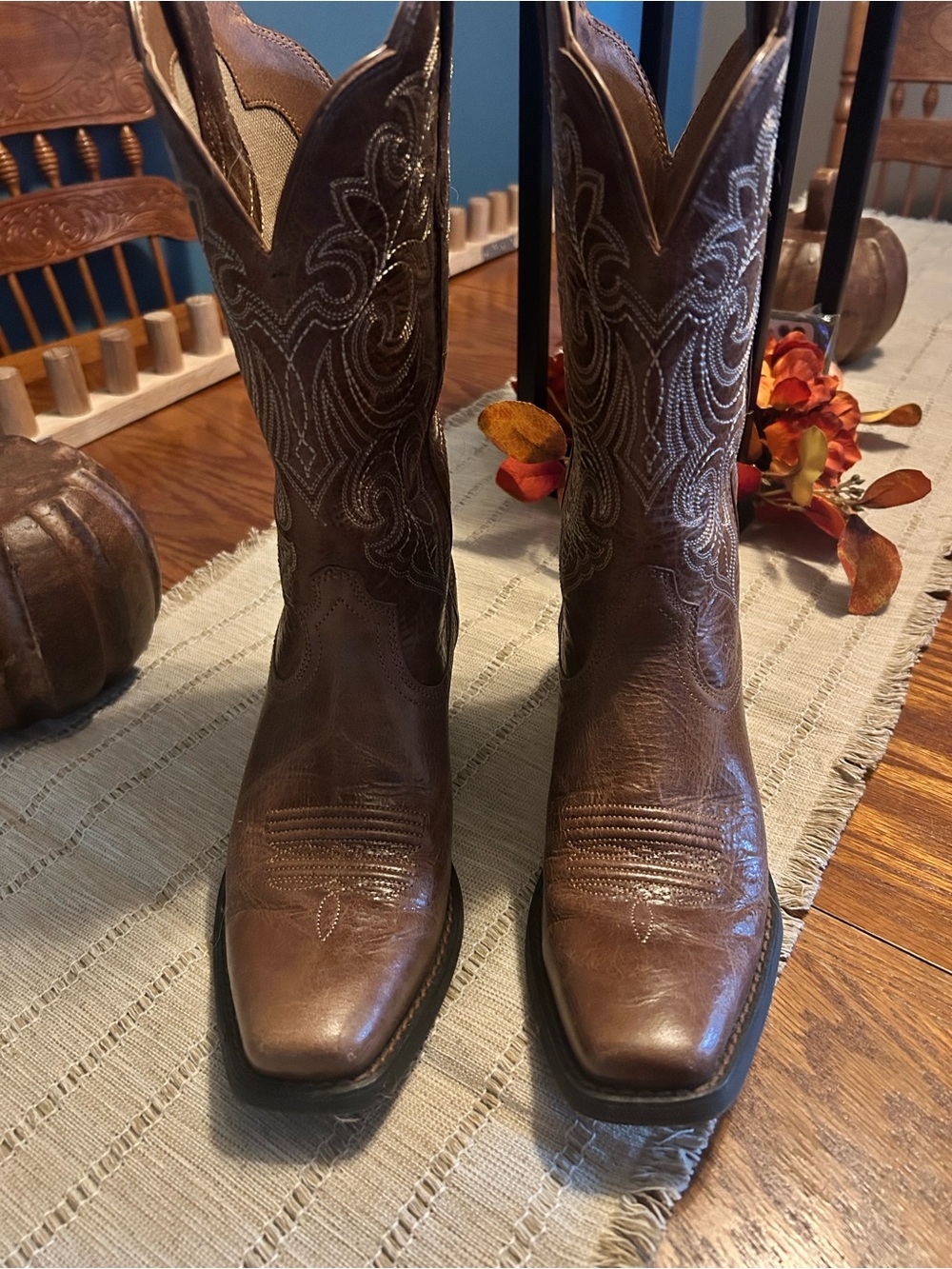 Ariat Brown Embroidered Leather Western Heeled Boots